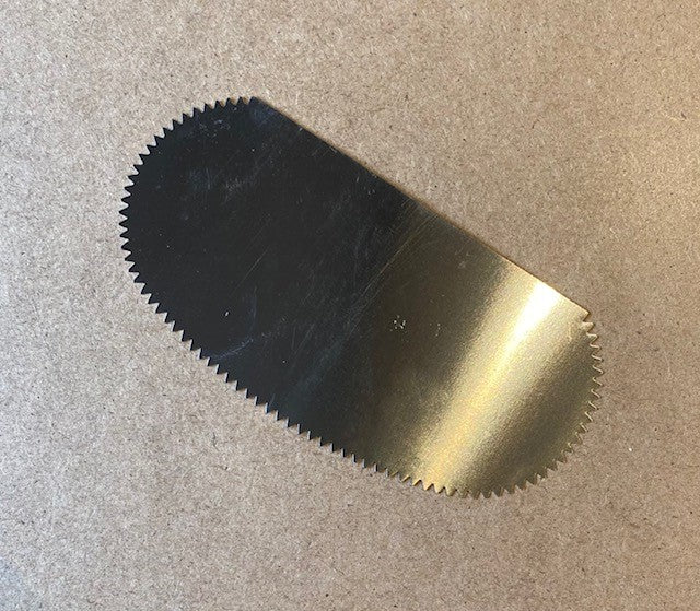 Metal Serrated Kidney
