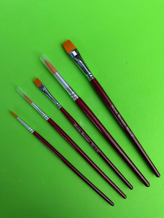 Brush Set - 5 brushes - 2 x flat & 3 x Round